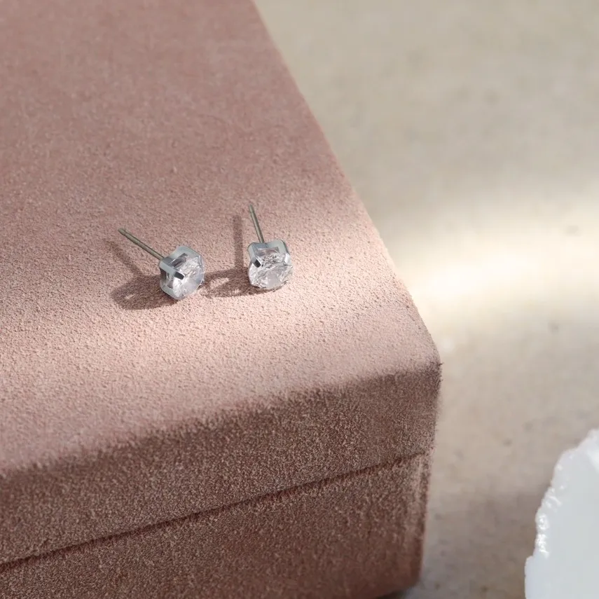 Swarovski krystall- øredobber med klør 4 mm - Bilde 5