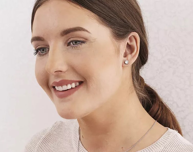 Swarovski krystall- øredobber med avrundet kant 6 mm - Bilde 3