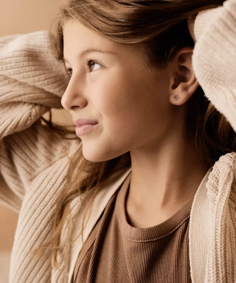 Søte blomsterøredobber i fantasifarger 5 mm - Bilde 3