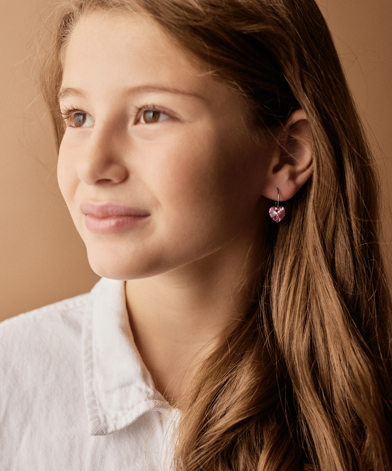 Ringformede øredobber med et Hjerteformet Rosa Swarovski-krystall som anheng - Bilde 3